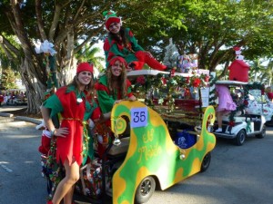 Seashell Santas in the Captiva Christmas Parade | I Love Shelling